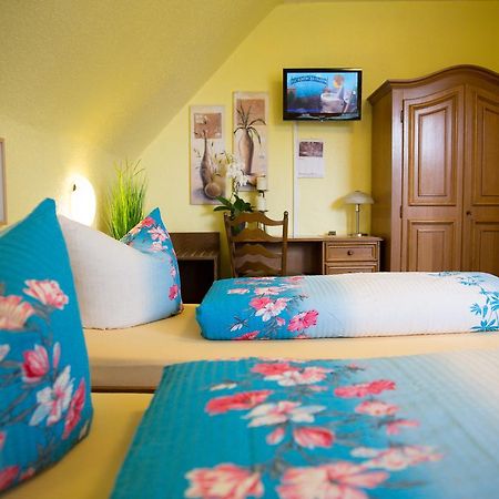 קרפלד Hotel Zur Bruecke מראה חיצוני תמונה
