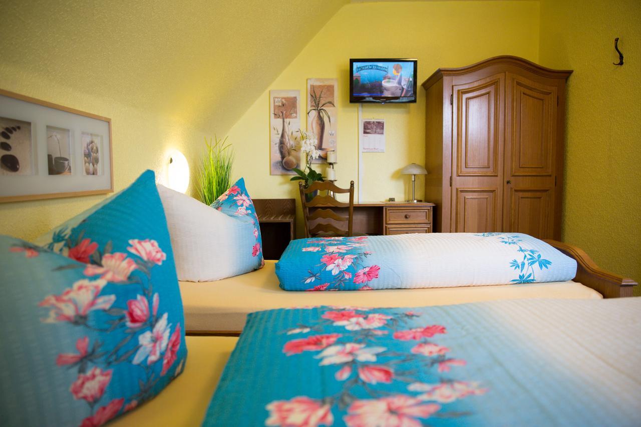 קרפלד Hotel Zur Bruecke מראה חיצוני תמונה