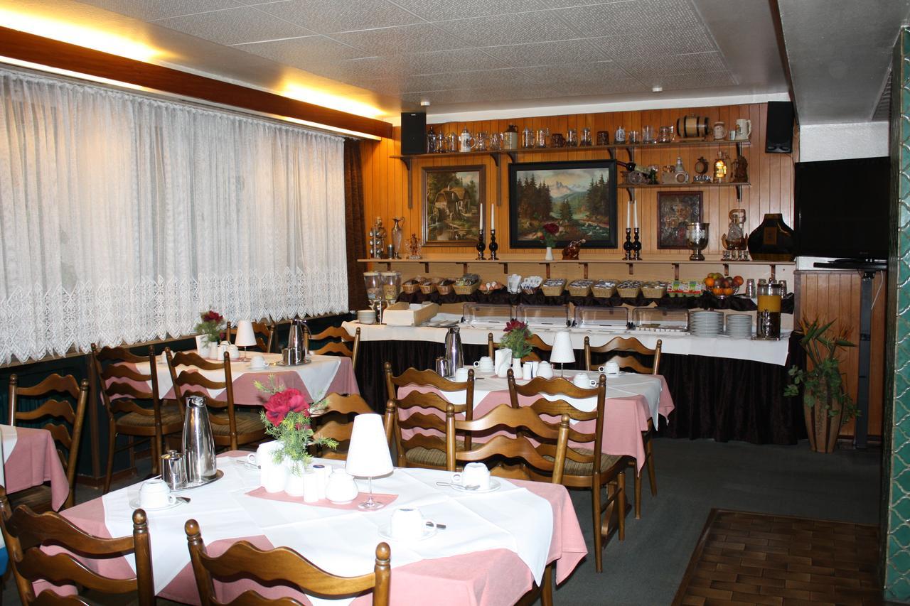 קרפלד Hotel Zur Bruecke מראה חיצוני תמונה